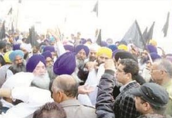 Sikhs-protest-in-Sirsa msg